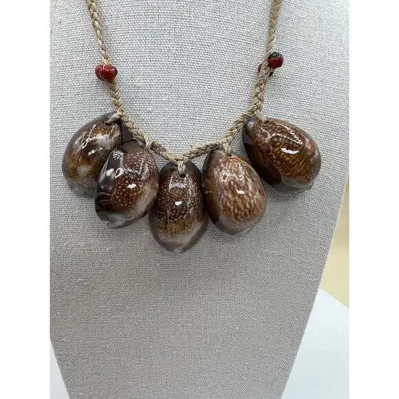 Native American Style Necklace with Brown Shell Pendants N65 - Picture 2 of 10
